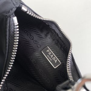 Prada Re-Edition 2005 Nylon Bag-22*12*5CM - Image 9
