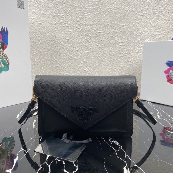 bag-2287654err_8_.jpg