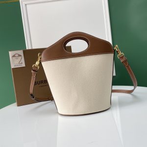 Burberry Pocket Bag-17 x 12 x 26CM - Image 5