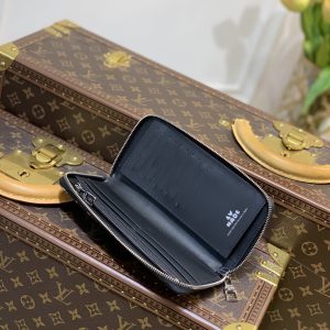 Louis Vuitton Zippy Vertical Wallet M63095-20*10CM - Image 3