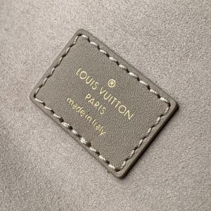 Louis Vuitton Vanity-14*19*10CM - Image 3