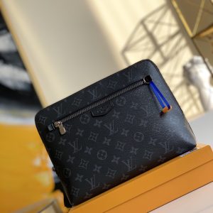 Louis Vuitton New Pouch-21*27*5CM - Image 1