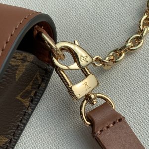 Louis Vuitton Padlock on Strap-19×11×3CM - Image 4