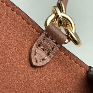 Louis Vuitton Padlock on Strap-19×11×3CM - Image 8