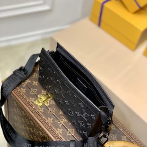 Louis Vuitton M81115 Gaston Wearable Wallet -22*14.5*4.5M - Image 3