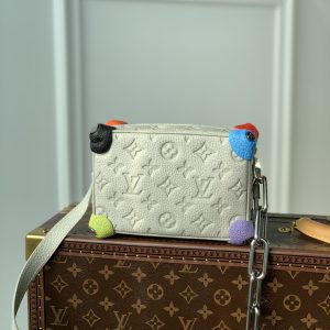 Louis Vuitton Mini Soft Trunk-M81606 -18*13*8M - Image 4