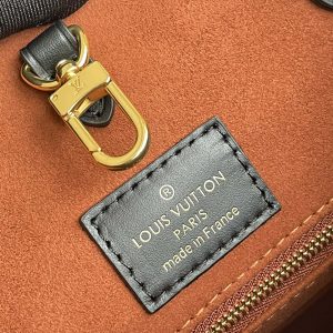 Louis Vuitton Small Onthego Handbag-35*28*15CM - Image 2