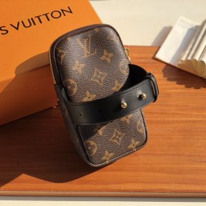 Louis Vuitton Functional Bag-10*18*9.0CM - Image 4