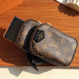 Louis Vuitton Functional Bag-10*18*9.0CM - Image 8