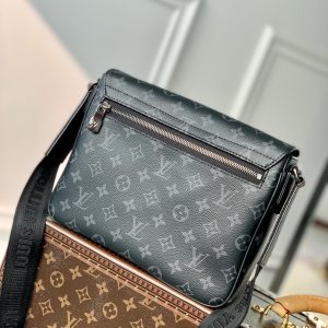 Louis Vuitton District Messenger Bag-M46255-26*20*7CM - Image 3