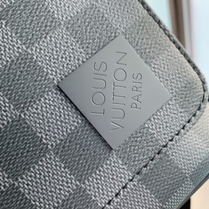 Louis Vuitton District Messenger Bag-M46255-26*20*7CM - Image 2