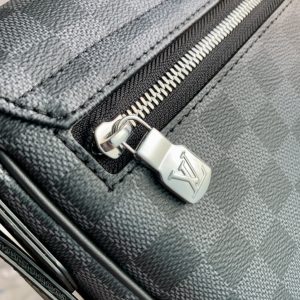 Louis Vuitton District Messenger Bag-M46255-26*20*7CM - Image 5