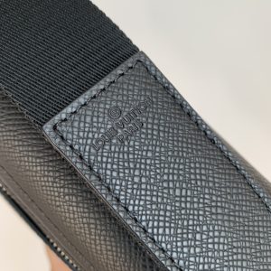 Louis Vuitton District Messenger Bag-M46255-26*20*7CM - Image 6