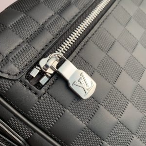 Louis Vuitton District Messenger Bag-M46255-26*20*7CM - Image 4