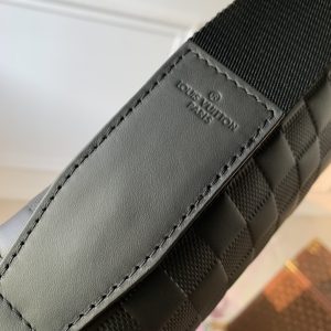 Louis Vuitton District Messenger Bag-M46255-26*20*7CM - Image 5