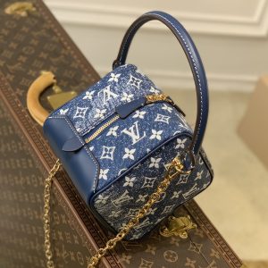Louis Vuitton Square Handbags- M59611-16*16*16CM - Image 7