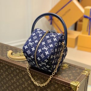 Louis Vuitton Square Handbags- M59611-16*16*16CM - Image 6
