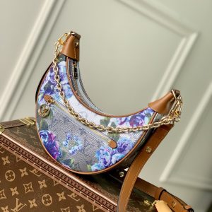 Louis Vuitton Loop Handbags-M810981-23*13*6CM - Image 1