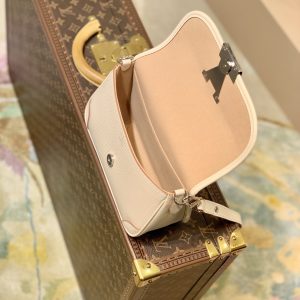 Louis Vuitton Buci Handbag-24.5 x 15.5 x 9CM - Image 7