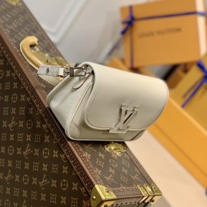 Louis Vuitton Buci Handbag-24.5 x 15.5 x 9CM - Image 8