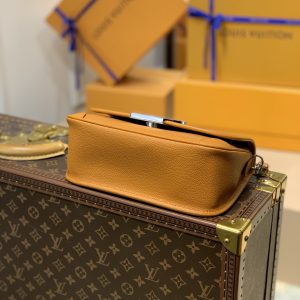 Louis Vuitton Buci Handbag-24.5 x 15.5 x 9CM - Image 8