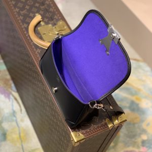 Louis Vuitton Buci Handbag-24.5 x 15.5 x 9CM - Image 3