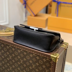 Louis Vuitton Buci Handbag-24.5 x 15.5 x 9CM - Image 2