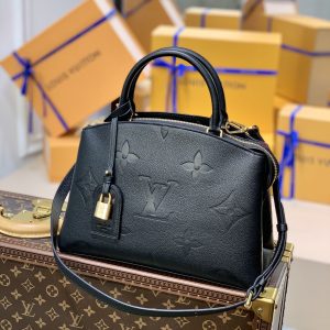 Louis Vuitton Petit Palais Handbags-29*18*12.5CM