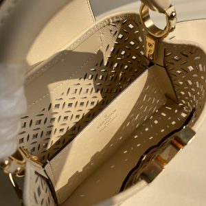 Louis Vuitton Capucines Handlebag-21* 14* 8&27*21*10CM - Image 10