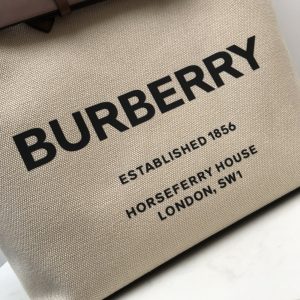 Burberry The Belt Tote-40*20*39CM - Image 9