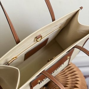 Burberry Freya-33*12.5*26CM - Image 8