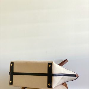 Burberry The Belt Tote-35*15*31CM - Image 9