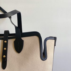 Burberry The Belt Tote-35*15*31CM - Image 9