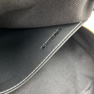 Burberry Tote-30 x 11 x 22.5CM - Image 3
