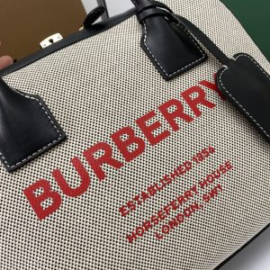 Burberry Tote-30 x 11 x 22.5CM - Image 9