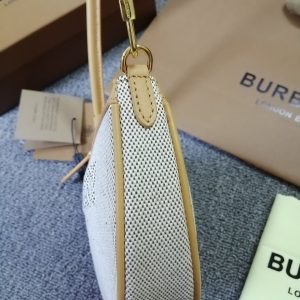 Burberry Vintage Bag-21*4*12CM - Image 6