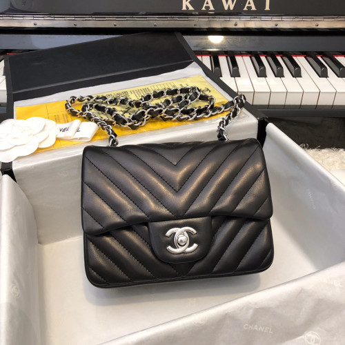 chanel1824_2_.jpg