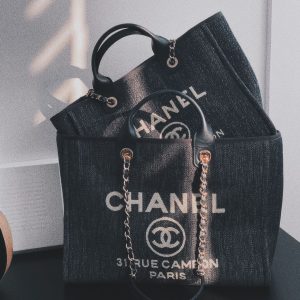 Ch@nel Shopping Bag - Image 15