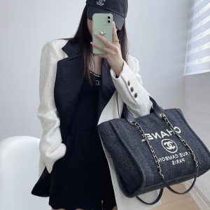 Ch@nel Shopping Bag - Image 5