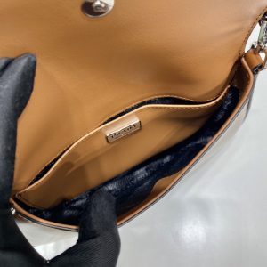 Prada Cleo Handbags-Patent Leather-23*18*4CM - Image 4