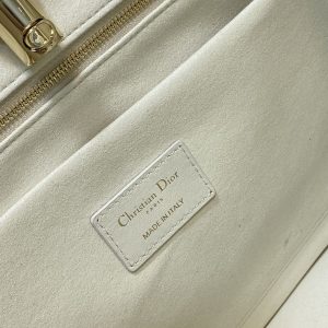Diro Essential Bag - Image 9