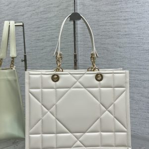 Diro Essential Bag - Image 3