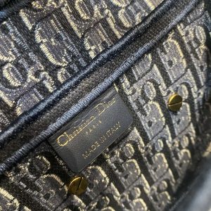 Diro Oblique Bag-25.5*20*6.5CM - Image 7