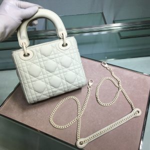 Lady Diro With Lambskin-17*15*8CM - Image 7