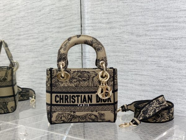 diorbag-413021ewwerrwe_1_.jpg