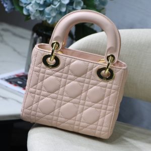 Lady Diro With Lambskin-17*15*8CM - Image 9