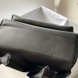 Gienvchy Backpack-28x40x15CM - Image 5