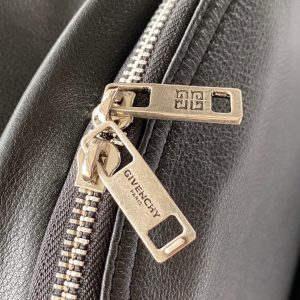 Gienvchy Backpack-28x40x15CM - Image 7