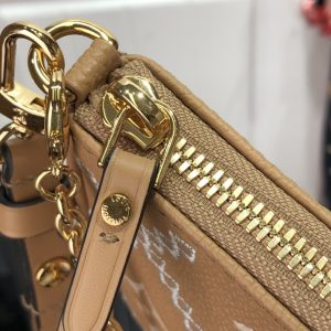 Louis Vuitton Easy Pouch On Strap-19×11.5x3CM - Image 6