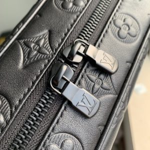 Louis Vuitton Pouch-26*17*71CM - Image 5